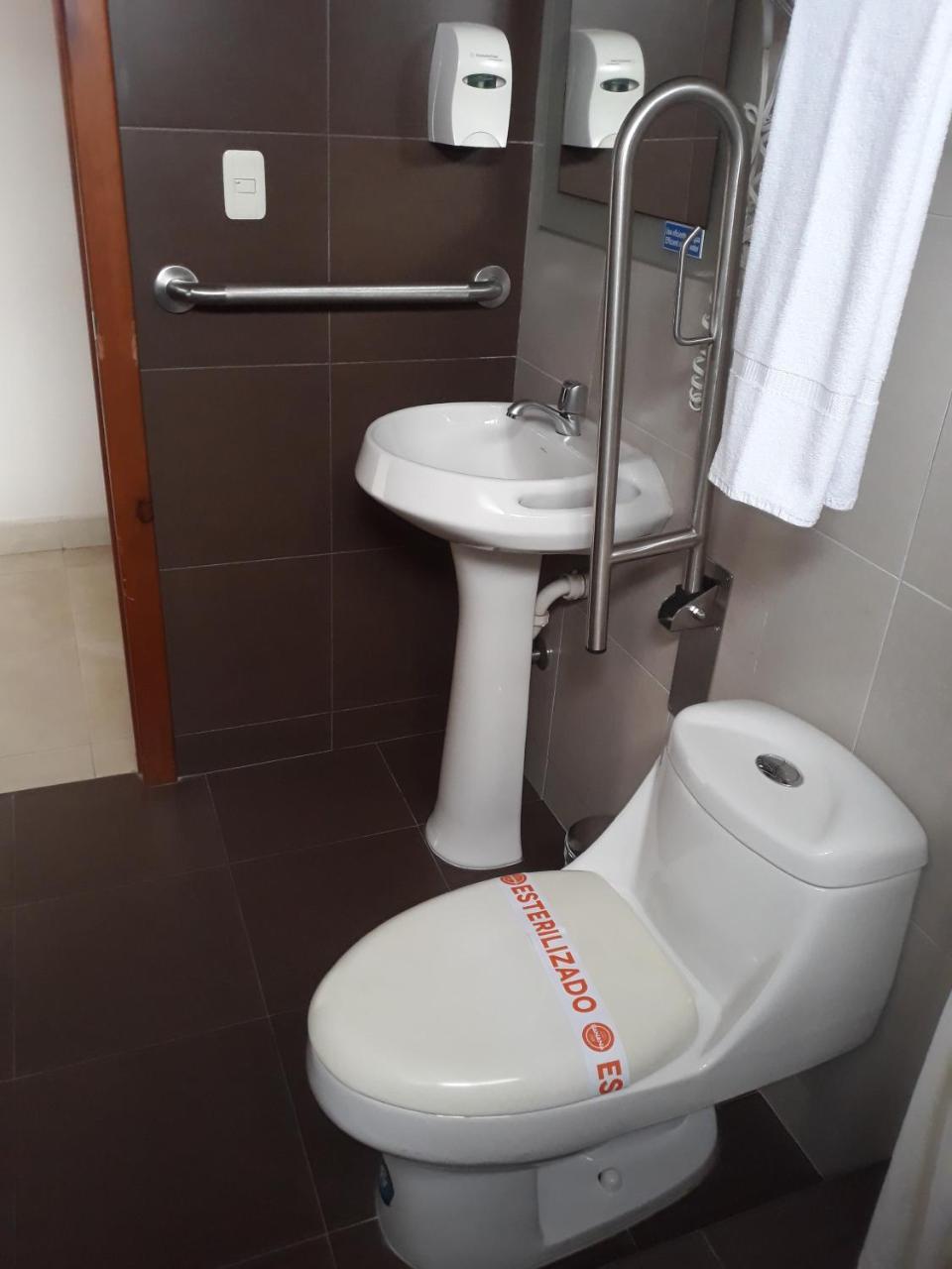 Hotel Puerto Banana El Guabo Εξωτερικό φωτογραφία